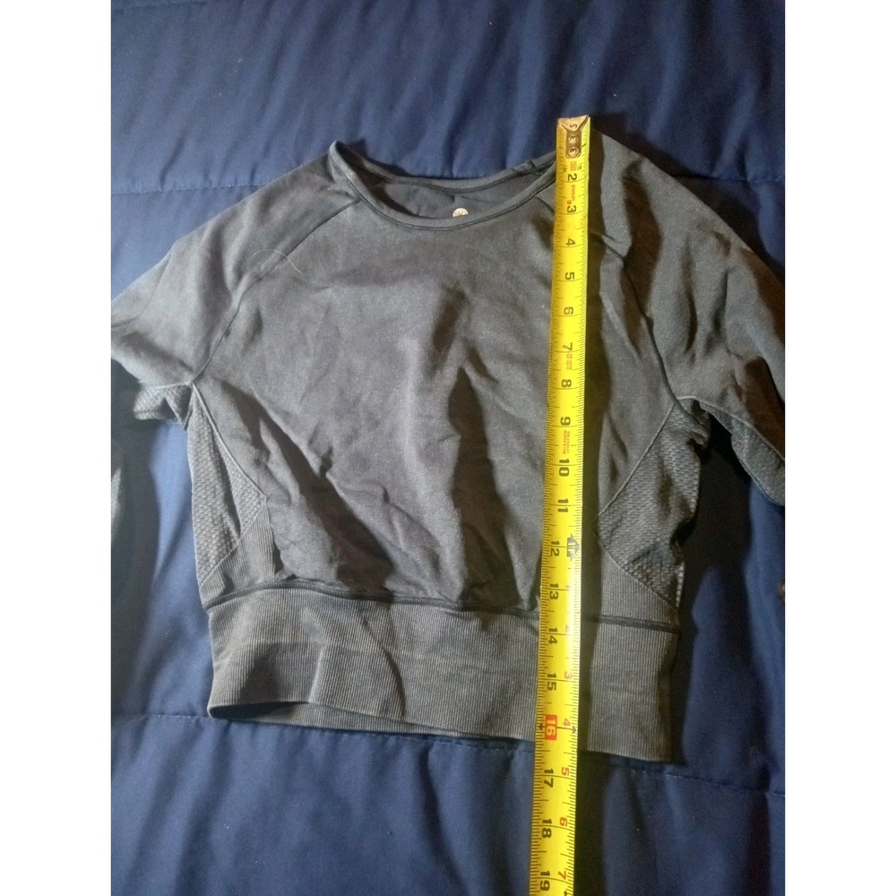 Aura Athletica Black Logo Long Sleeve Crew Neck Crop Top Sweatshirt Womens M/L - Picture 3 of 5